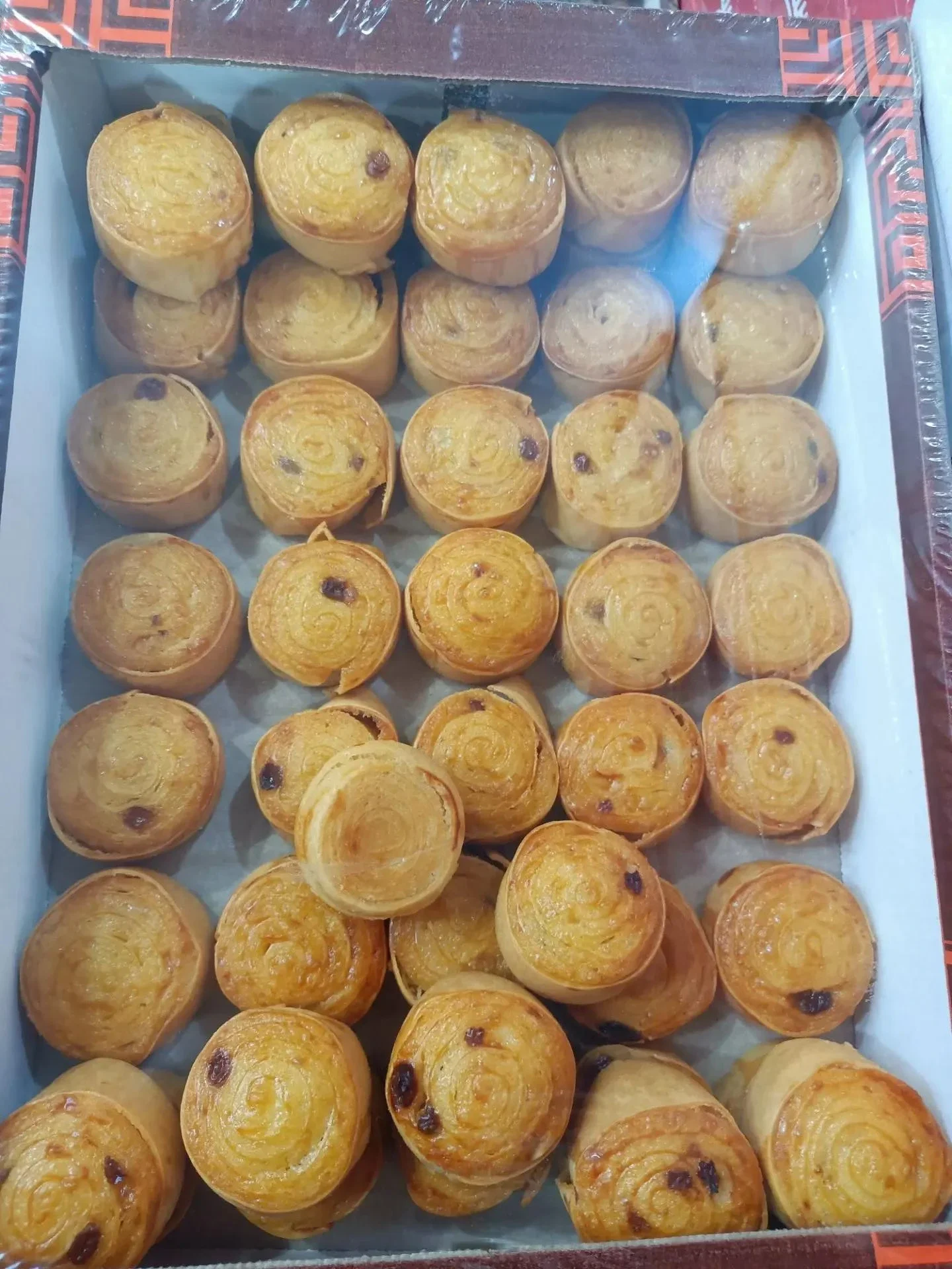 Французские булочки с изюмом 2 кг