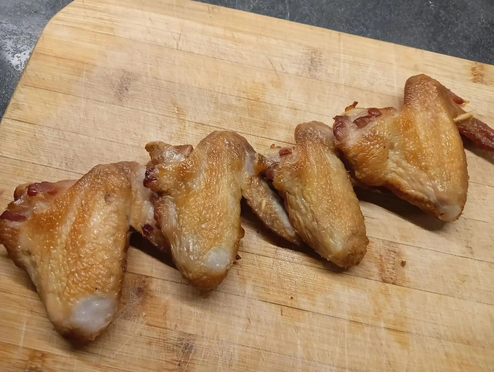 Крылышки куриные на шпажке