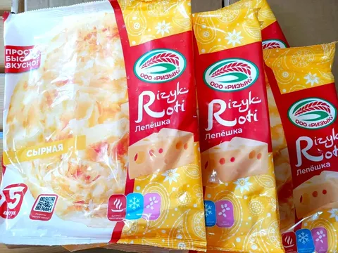 Лепёшка слоёная Roti Сырная 450 г (5 шт по 90 г), Ризык